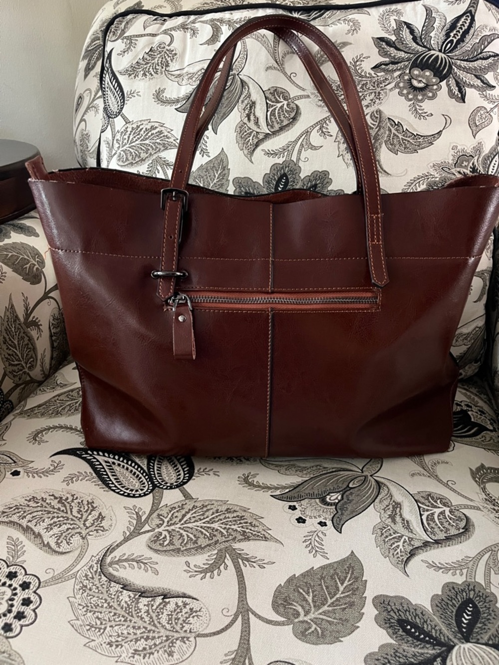 Kattee- vintage Deep Brown Leather Tote